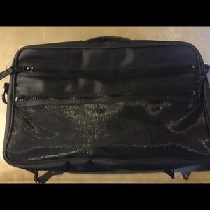 5 pocket, double fold over toiletry bag-new